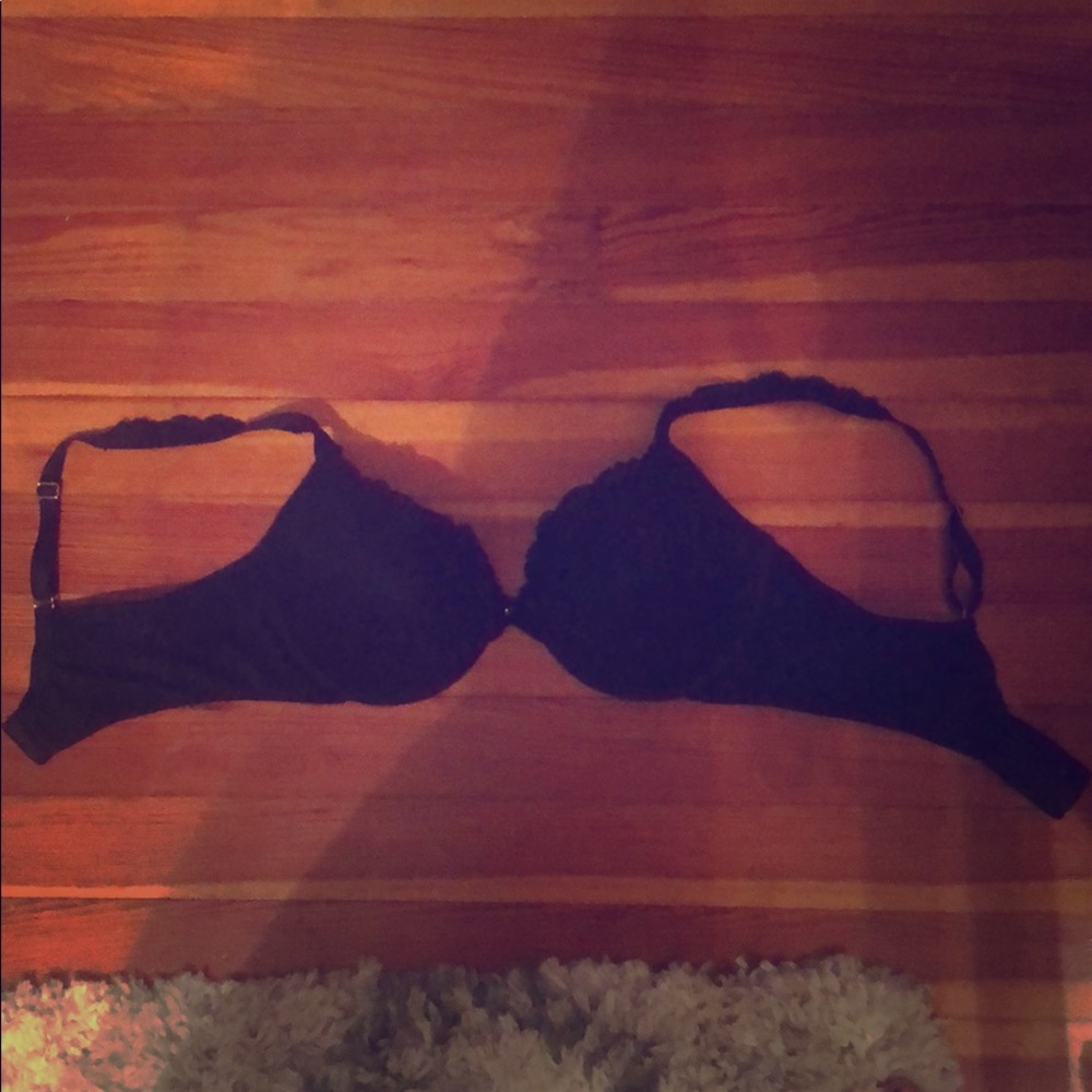Soma black scalloped bra
